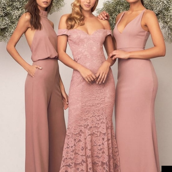 Lulus Dresses & Skirts - *SOLD* NWT LULUS LACE MAXI DRESS